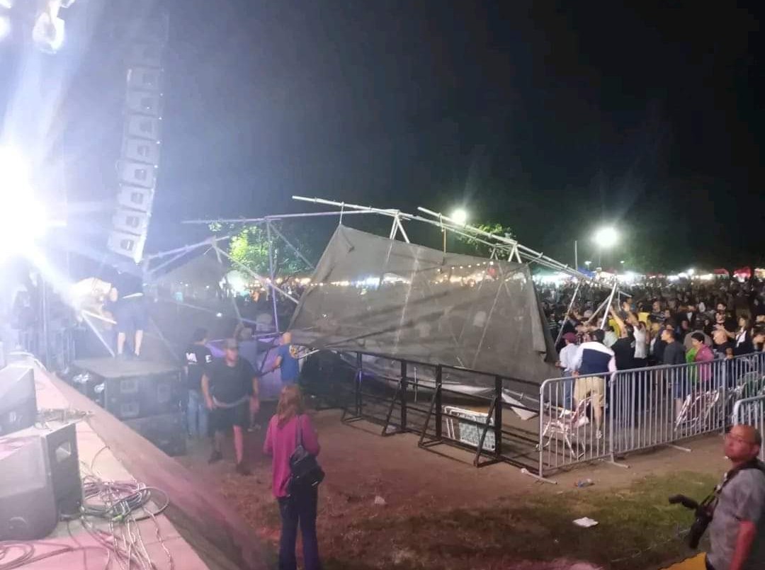 Horror en la Fiesta Nacional de la Música en Santa Fe: una mujer murió tras el derrumbe de un escenario debido a los fuertes vientos | Actualidad
