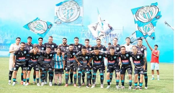 Dos jugadores de Argentino de Merlo golpearon a un juez de línea en la Primera B | Deportes