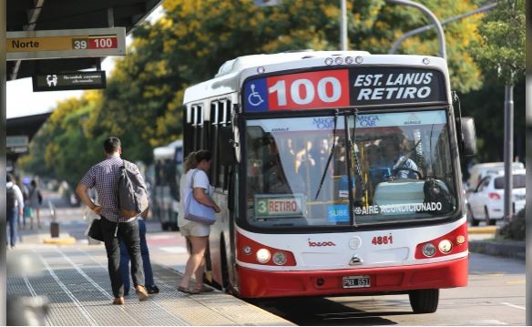 Empresas de colectivos exponen brecha de costos y piden aumentar el boleto para poder pagar el aguinaldo | Economía