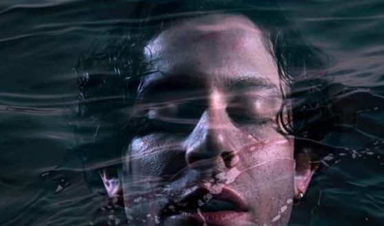 "Souvenir de Mar": perderse en el agua salada de una historia de amor | Espectáculos