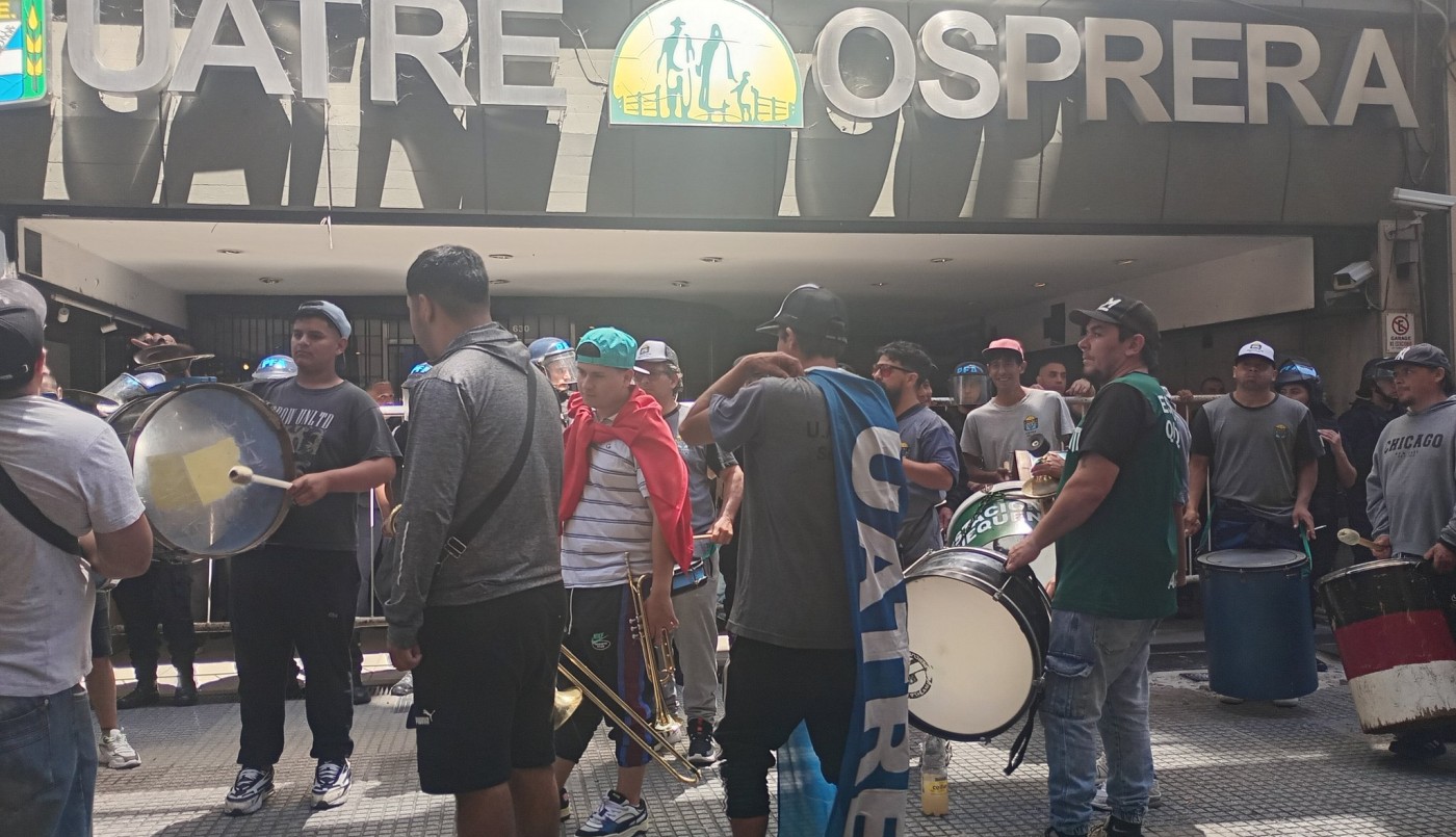 Marcha en contra del líder de UATRE: denuncias de irregularidades y malversación de fondos | Actualidad