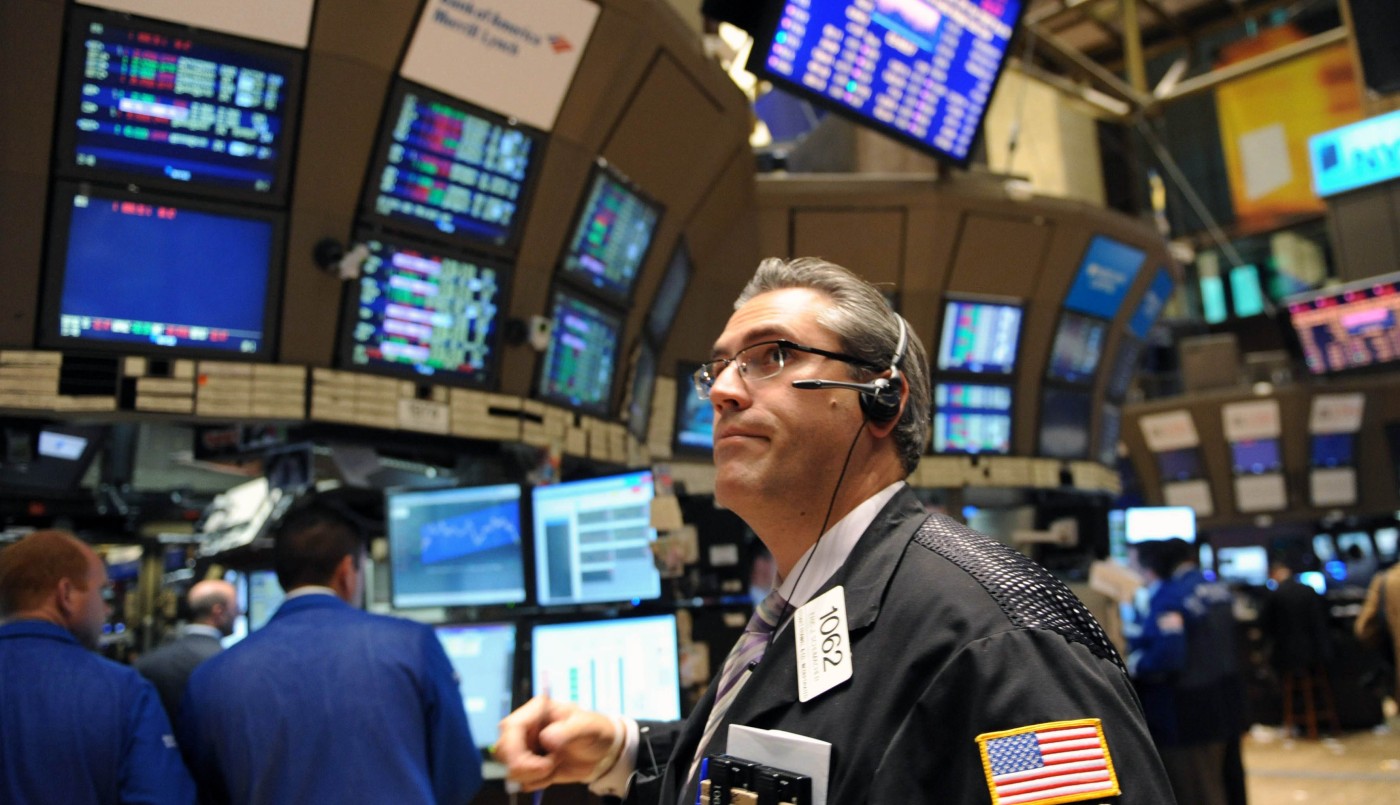 El riesgo país volvió a caer y va camino a perforar el piso de los 700 puntos | Economía