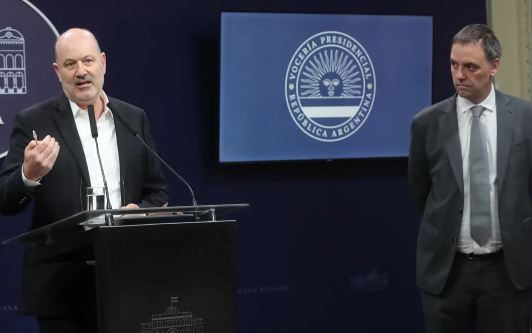 Detallaron cómo serán los exámenes que deberán rendir los empleados públicos | Política