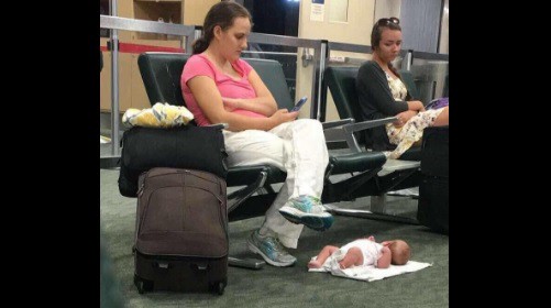 Una foto fuera de contexto hace que el mundo entero juzgue a una madre sin razón | Curiosidades