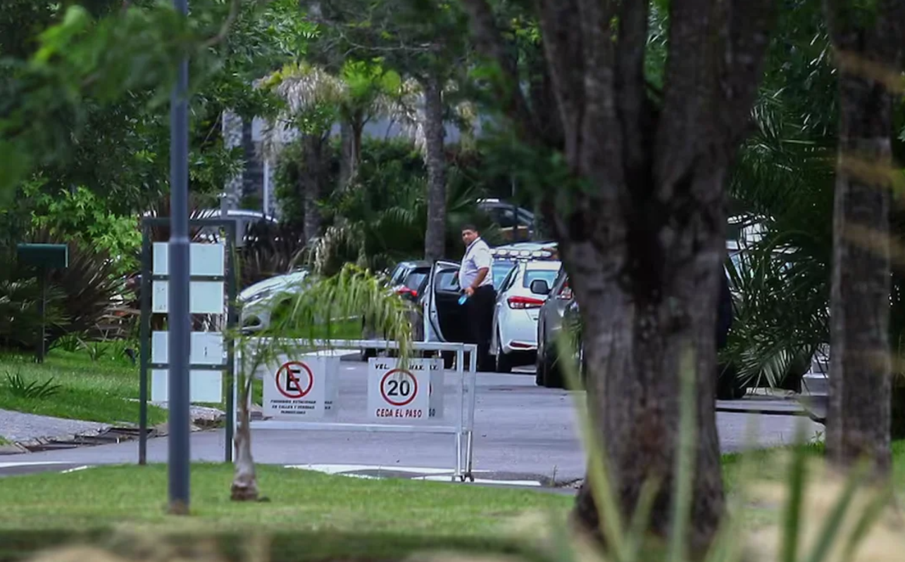 Parricidio en el country en Berazategui: el adolescente sigue grave y la madre no declaró | Actualidad