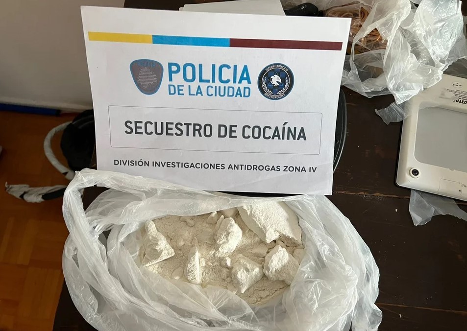 Clausuraron un kiosco en Monserrat donde se vendían drogas: dos personas fueron detenidas y condenadas | Actualidad