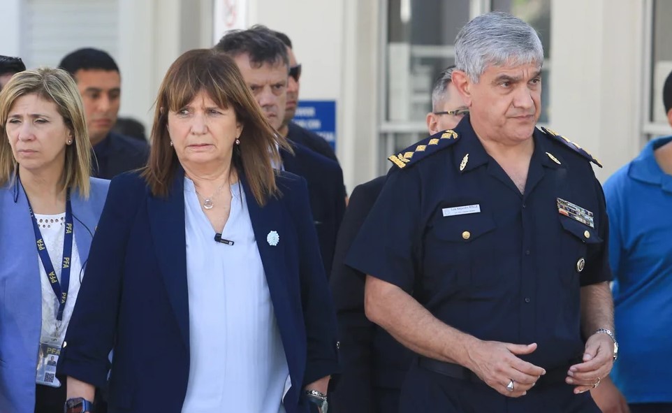 El jefe de la Policía Federal usó un avión de la fuerza para llevar familiares a su casamiento en Corrientes | Actualidad