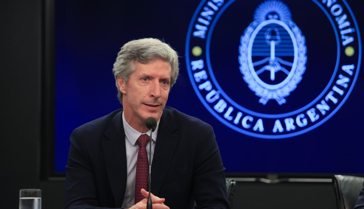 El Banco Central volvió a bajar la tasa de interés: pasó del 35% al 32% anual | Economía