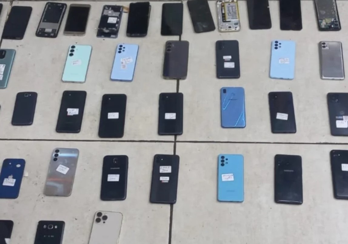 Allanamiento en galería de Once por venta de celulares robados y productos falsificados | Actualidad
