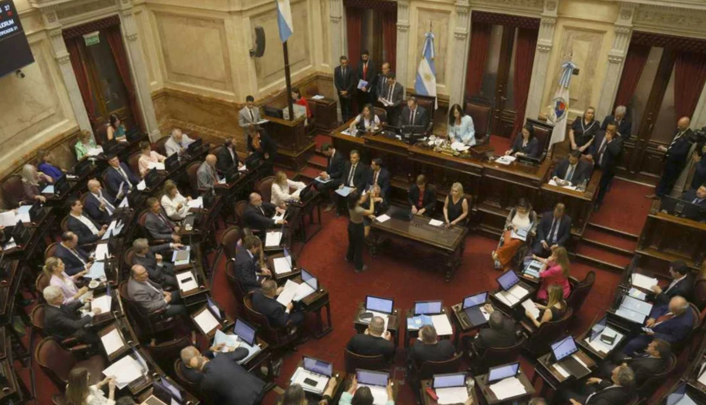 El Senado ya sesiona para debatir la situación del senador Kueider: tiene un pedido de desafuero | Política