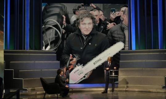 El Gobierno congela la contratación de empleados públicos: qué es el "3x1" | Política