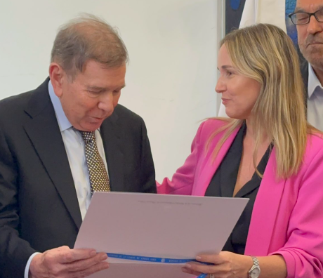 El Gobierno de la Ciudad declaró a Edmundo González como "visitante ilustre" | Política