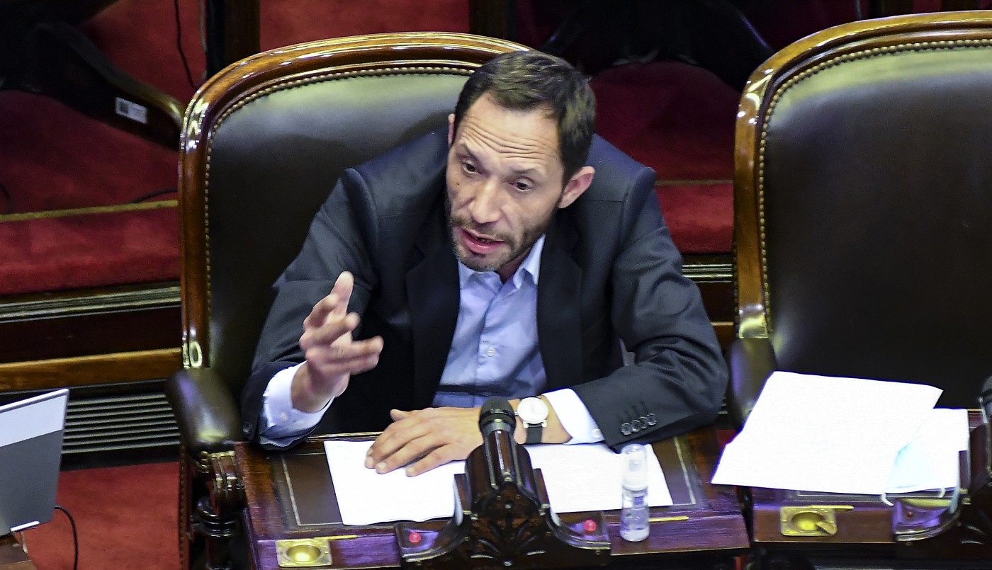 Maximiliano Ferraro denunció espionaje en su contra: "Exijo el cese inmediato de estas prácticas inaceptables" | Política