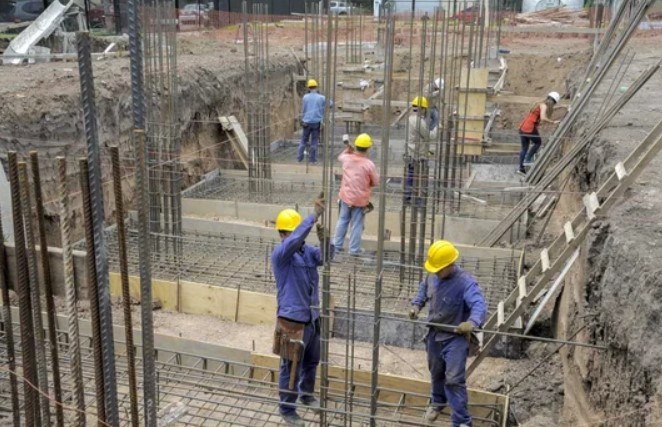 A fines del 2024 hubo una leve mejora del empleo pero en un año se perdieron casi 200 mil puestos | Economía