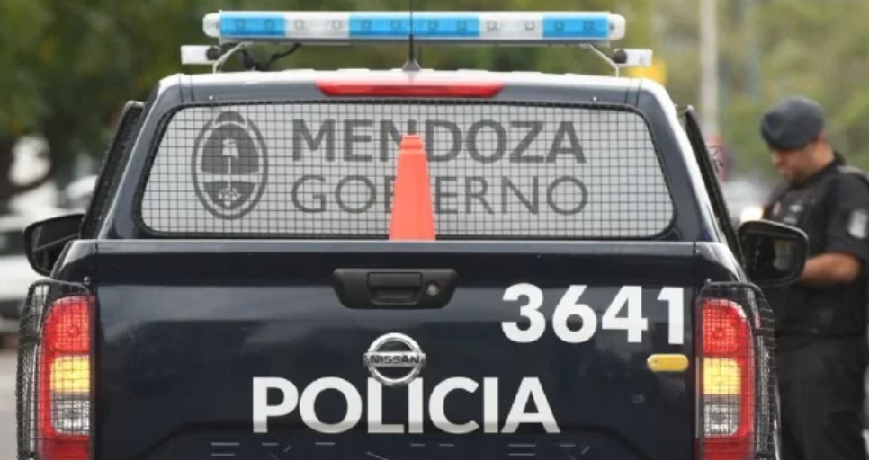 Mendoza: un adolescente de 15 años manipulaba el arma de su padre y mató de un tiro en el pecho a un amigo | Actualidad