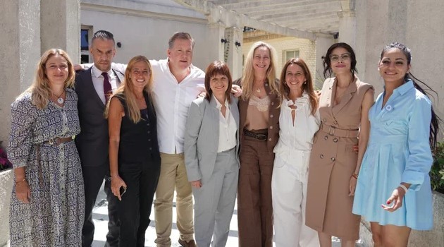 El PRO sigue perdiendo integrantes: tres legisladores porteños pasaron a LLA | Política