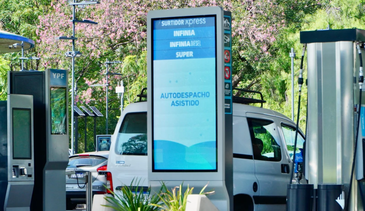 Presidente de YPF: "El autodespacho debería traducirse en un ahorro en el precio final de la nafta" | Economía