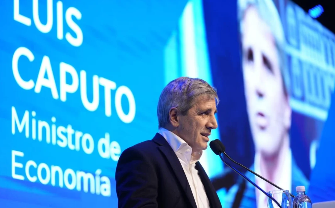 Derrumbe en los mercados: Caputo salió a transmitir calma y defendió el "orden fiscal y monetario" | Economía