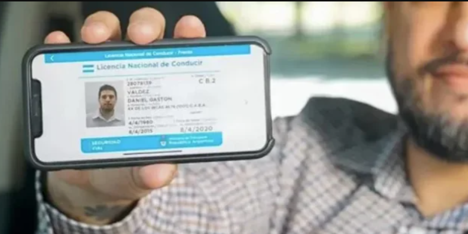 Se podrá presentar el registro de conducir digital en los controles de tránsito de la Ciudad | Actualidad