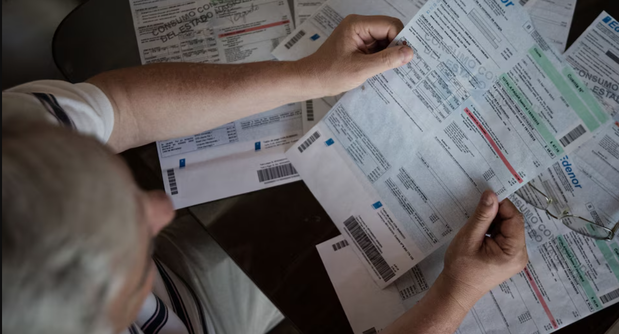 Aumento mayor al anunciado: boletas de luz subirán hasta 12% en AMBA por quita de subsidios | Economía