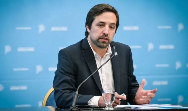 Kreplak desmintió a Milei: "No son centros de hormonización ni se hacen cirugías de género a menores" | Política