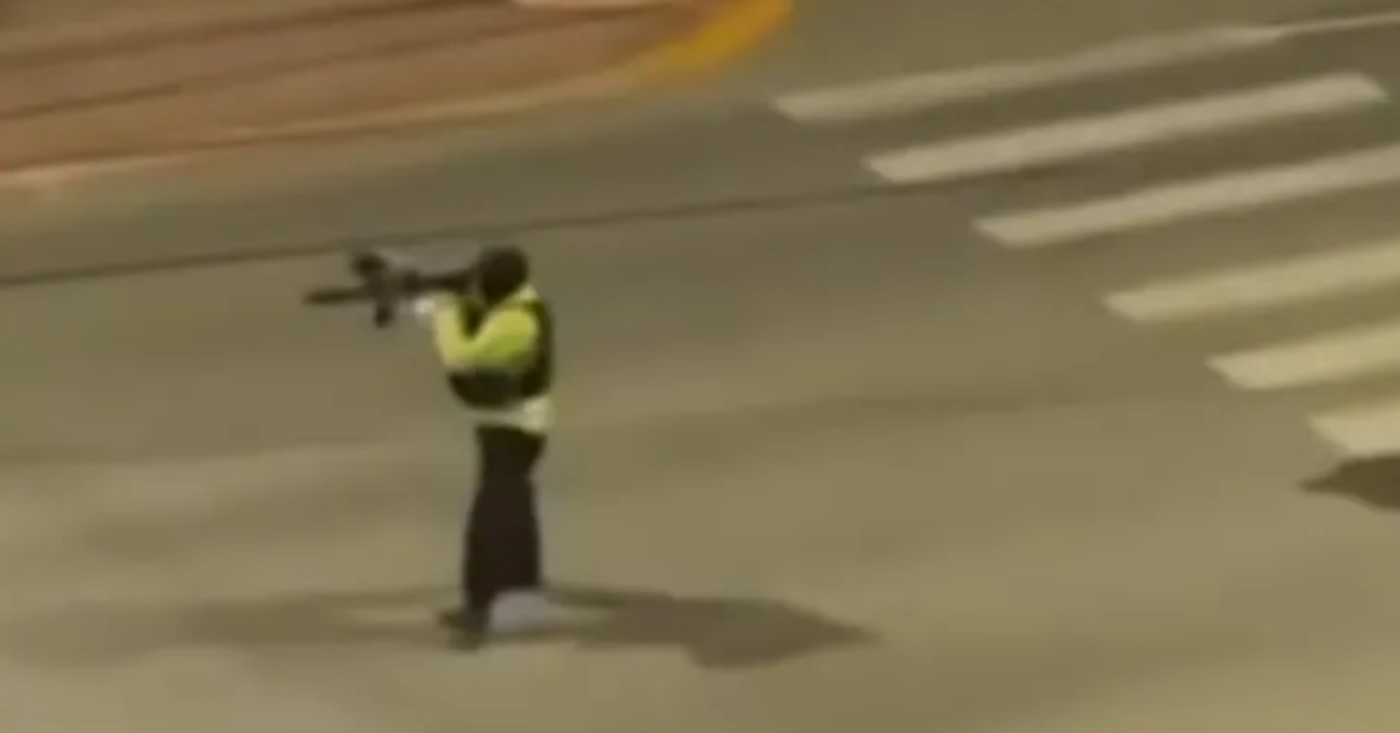 Ushuaia: la Policía usó pistolas de paintball para "marcar" motos que escapaban de los controles | Actualidad