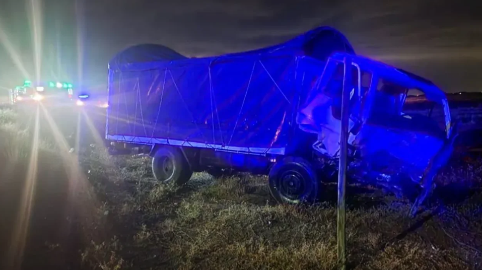 Tragedia en Mendoza: una mamá y su hija murieron tras chocar de frente con un camión | Actualidad