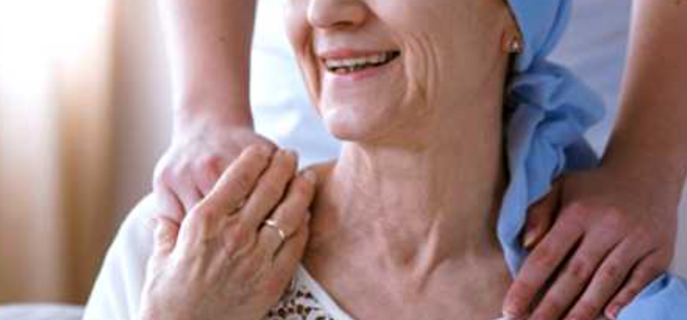 Mujer lleva 18 años en remisión de un cáncer tras una terapia con CAR-T | Internacionales