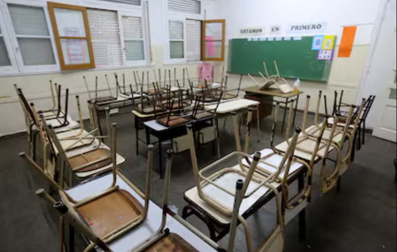 Inicio de clases complicado: la CGT anunció dos paros docentes para febrero y marzo | Política
