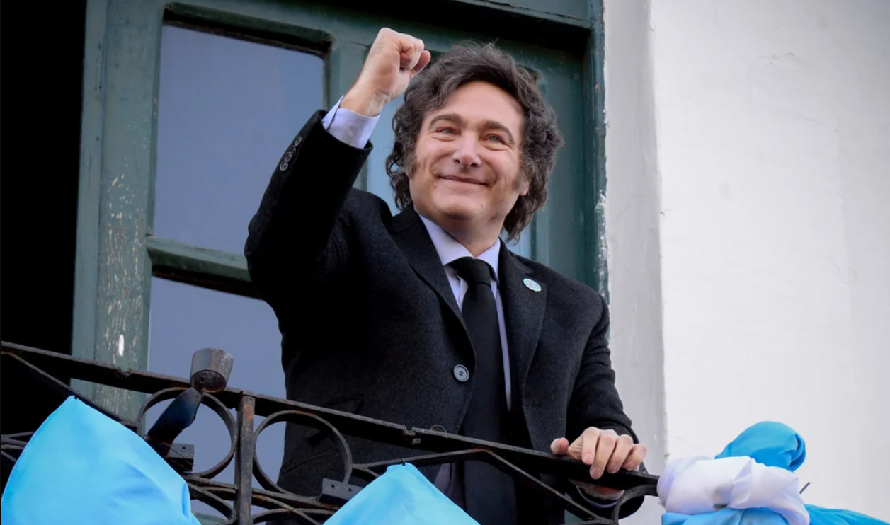 Milei celebró el traslado de una sucursal del Banco Nación por las altas tasas de La Matanza | Política