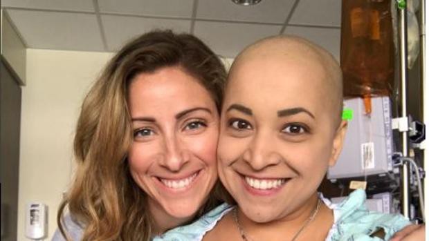 La mujer que le da batalla al cáncer bailando en las sesiones de quimioterapia | Curiosidades