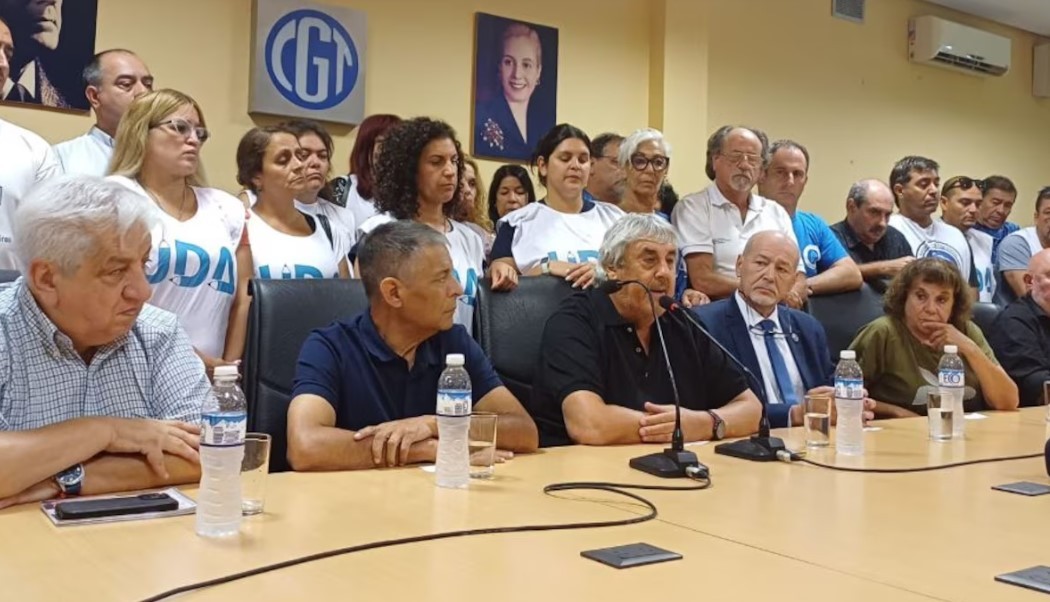 Los gremios docentes de la CGT levantaron el paro del 5 de marzo: "Hubo un acercamiento con el Gobierno" | Política