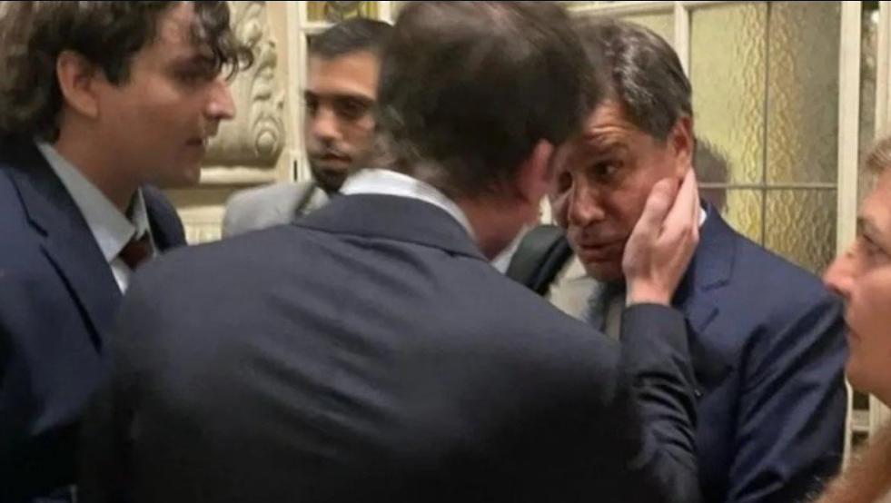 Amenazas coactivas: Facundo Manes presentó una denuncia penal contra Santiago Caputo | Política