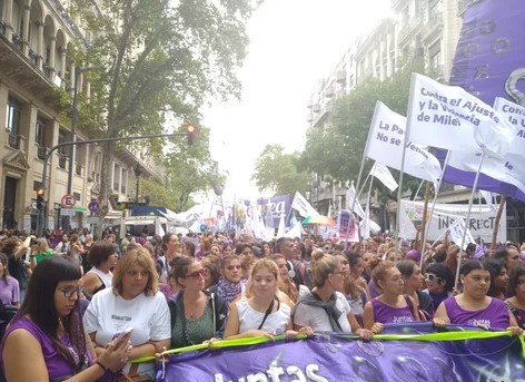 Con una gran convocatoria, las mujeres marchan en distintos puntos del país en el marco del 8M | Actualidad