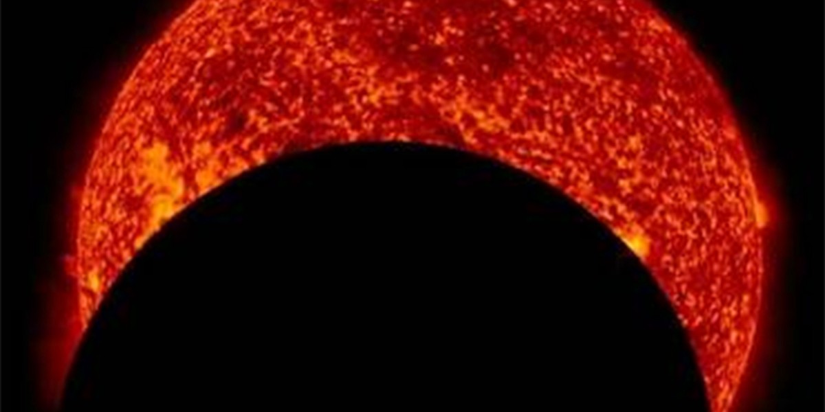 Así se ve un eclipse solar desde el espacio | Curiosidades
