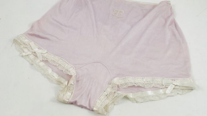 Subastaron bombachas de la esposa de Hitler | Curiosidades