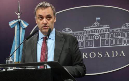 "Los US$20 mil millones del Fondo van a ser de libre disponibilidad", dijo Adorni | Economía