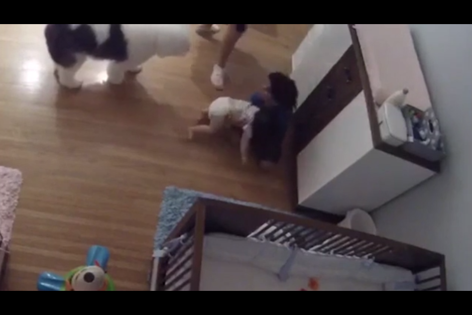 El nene que salvó a su hermano de 11 meses de una terrible caída | Curiosidades