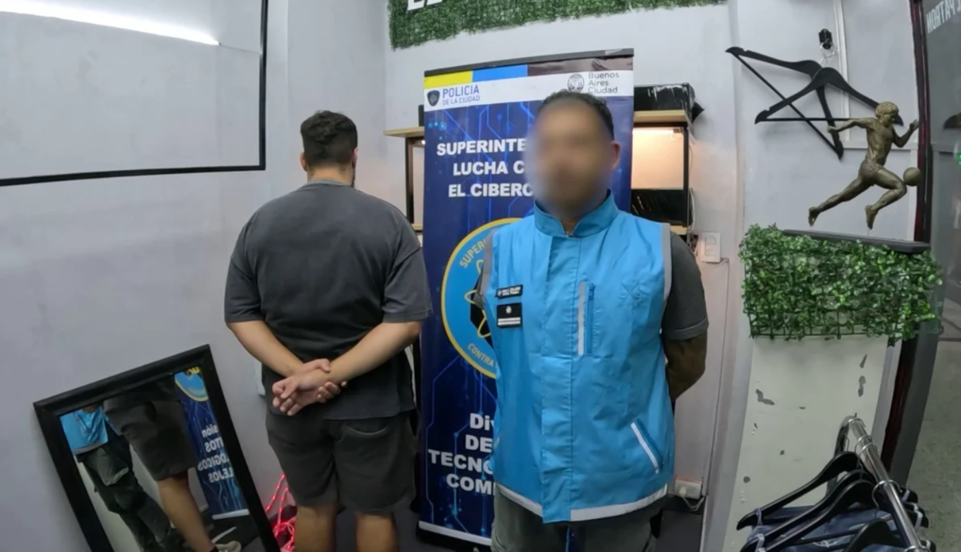 Cayó "el Patrón de la ropa trucha" tras operativos en Caballito y Once | Actualidad
