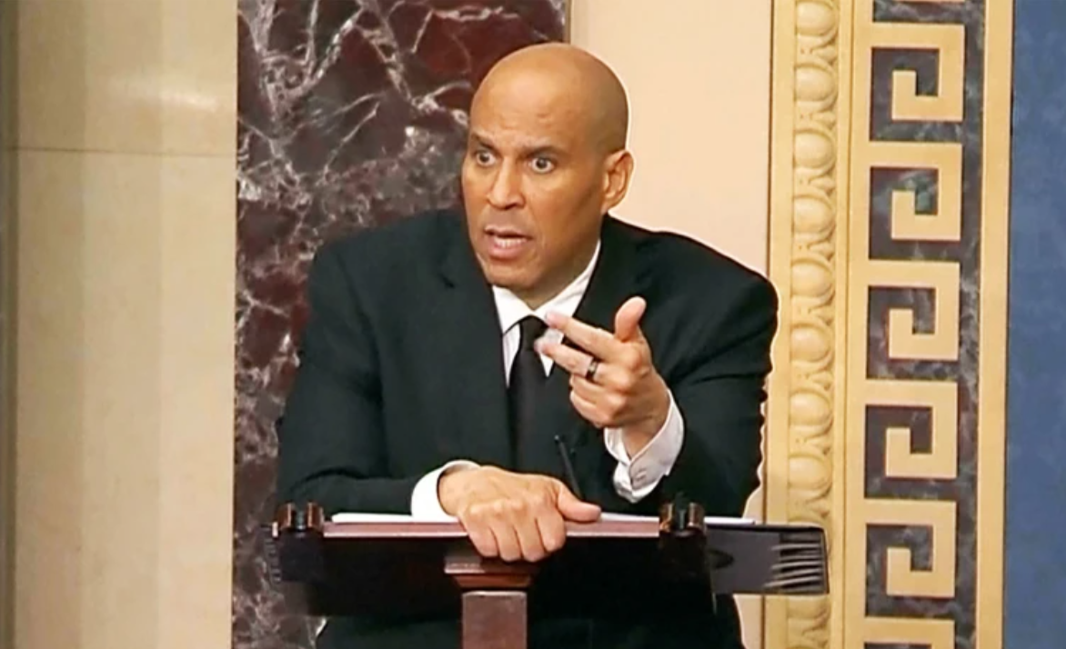 Senador demócrata batió un récord con su discurso de más de 25 horas contra Trump en el Capitolio | Internacionales