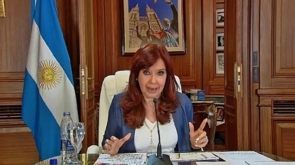 Cristina Kirchner acusa a Milei de "mala praxis diplomática" | Política