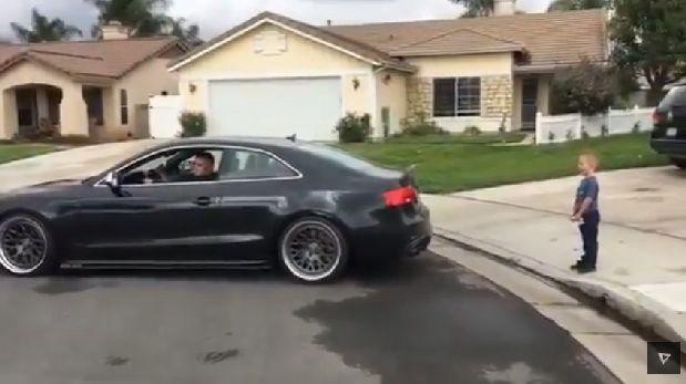 Video viral: la curiosa forma de esta padre para sacarle un diente a su hijo | Curiosidades