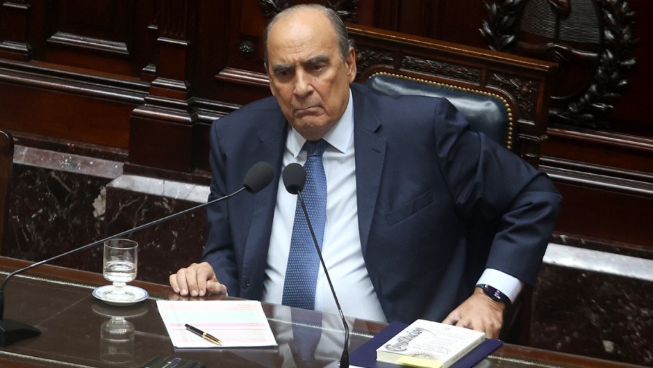 Guillermo Francos negó una devaluación al defender el plan económico y pidió sancionar la ley antibarras | Política