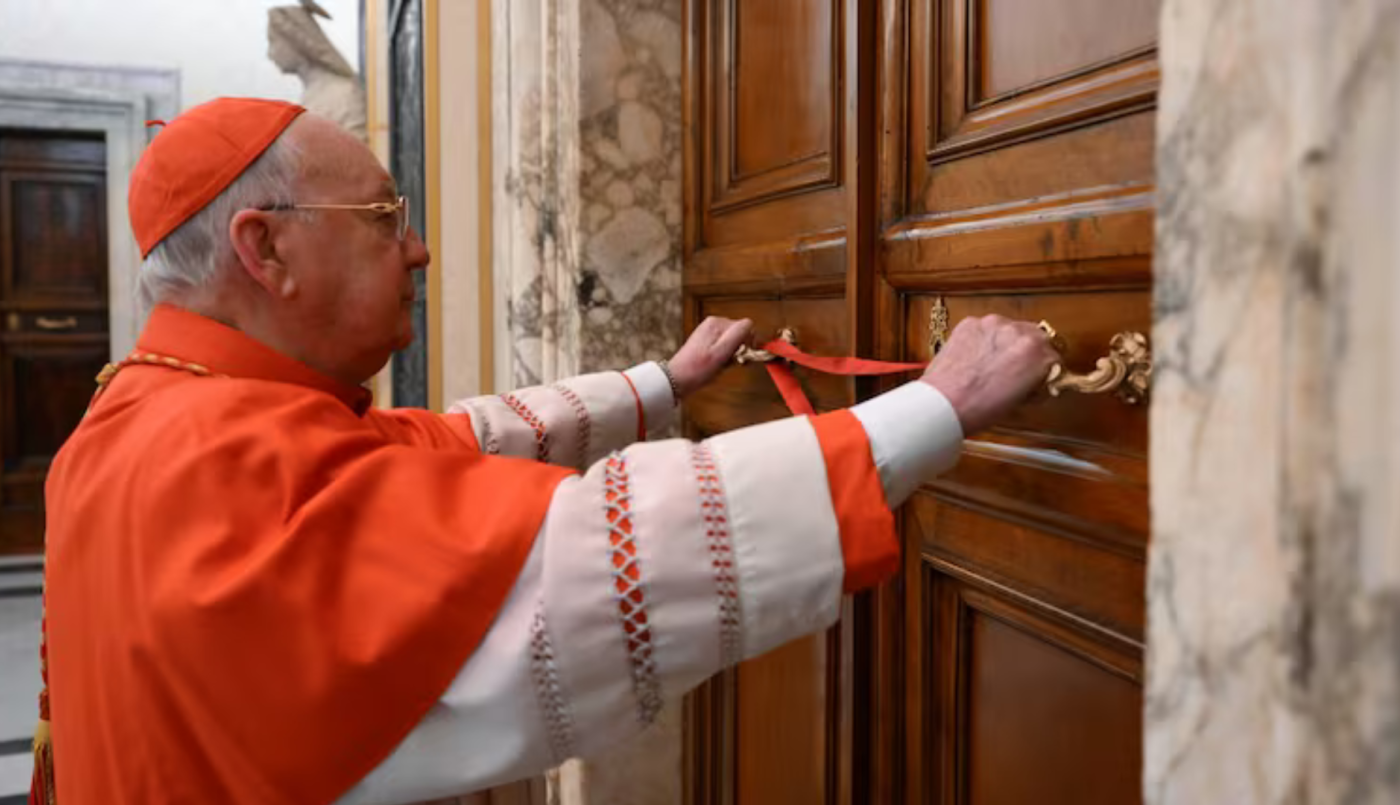 Adiós a Francisco: sellan la habitación papal tras el rito de constatación de la muerte | Internacionales