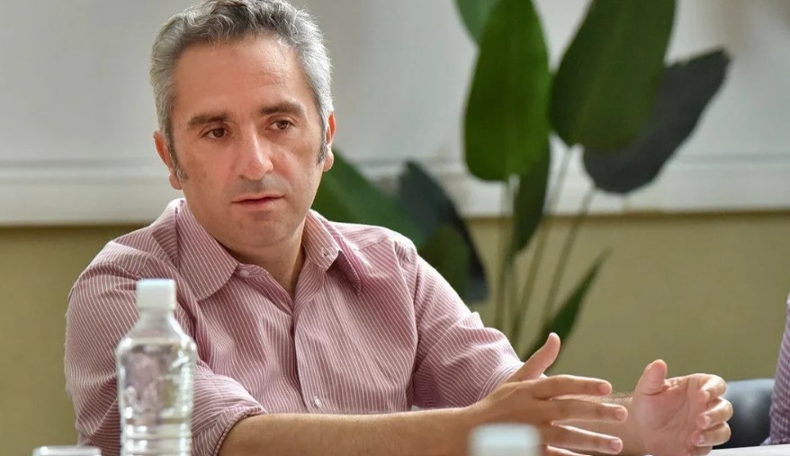 Larroque acusó a La Cámpora de "extorsionar" a Kicillof por los plazos electorales en la Provincia | Política