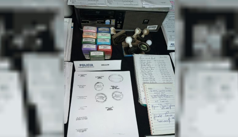 La Plata: un enfermero fue detenido por vender certificados truchos con sellos de hospitales | Actualidad