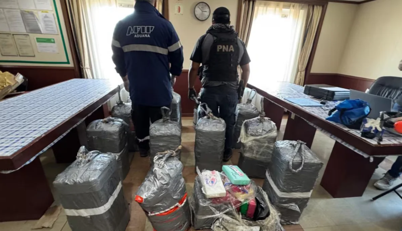 Buque con droga: liberaron a los tripulantes y solo el chef quedó detenido | Actualidad