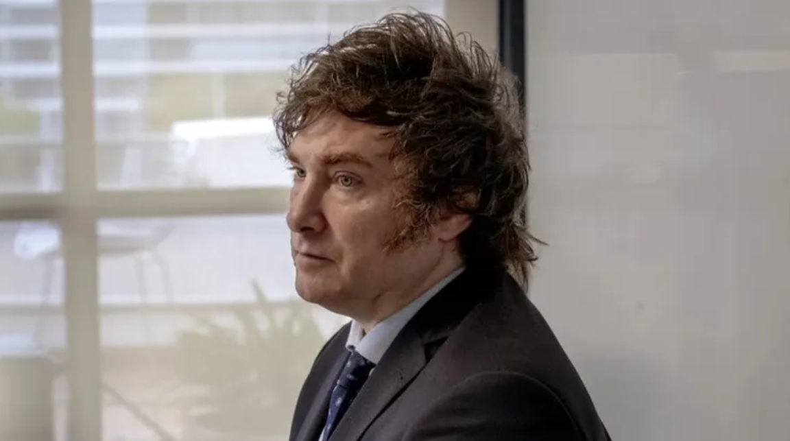 Javier Milei no viajará a la asunción del papa León XIV | Política