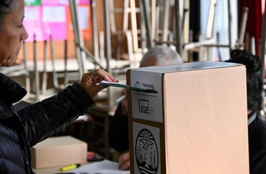 Elecciones en CABA: votó solo el 56 % del padrón, la participación más baja desde 1997 | Política