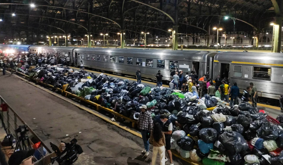 Otro tren solidario parte a Zárate y Campana con donaciones para los afectados por el temporal | Actualidad